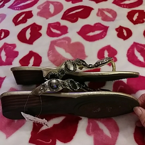 Vince Camuto Beaded Sandals - Picture 2 of 8